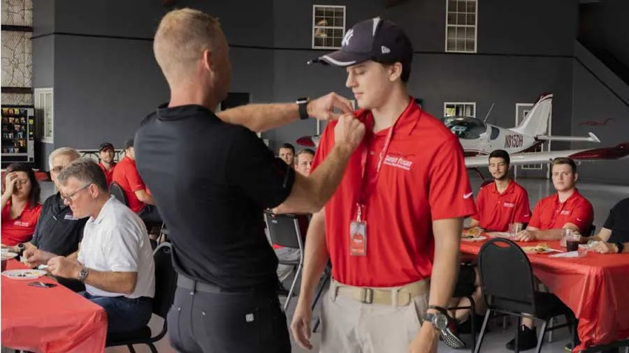 2019 flight school pinning ceremony