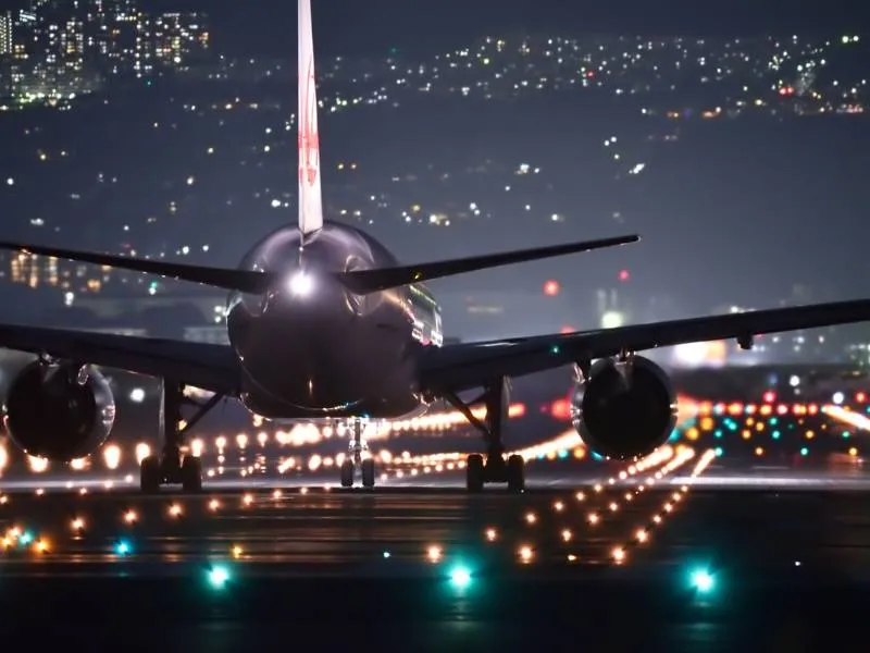 Airplane lights and their meaning