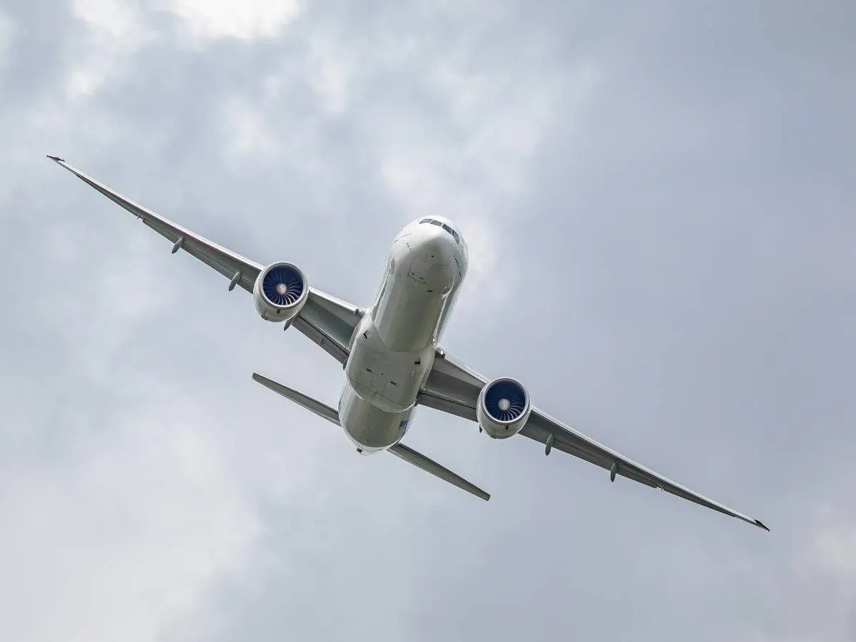 how high do airplanes fly